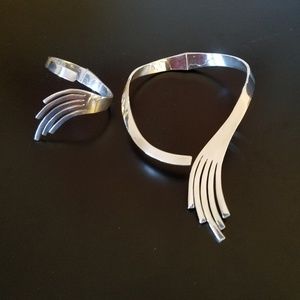 Necklace/bracelet set